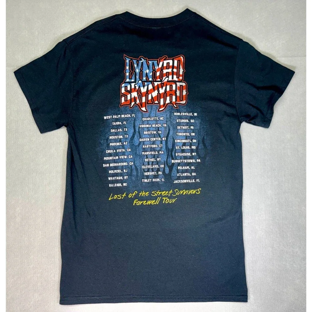 LYNYRD SKYNYRD Last Of The Street Survivors Farewell Tour Adult Small T-Shirt